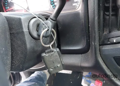 2015 Chevrolet Silverado 1500 1Lt z USA, uszkodzony, nr VIN 1GCVKREH2FZ286280